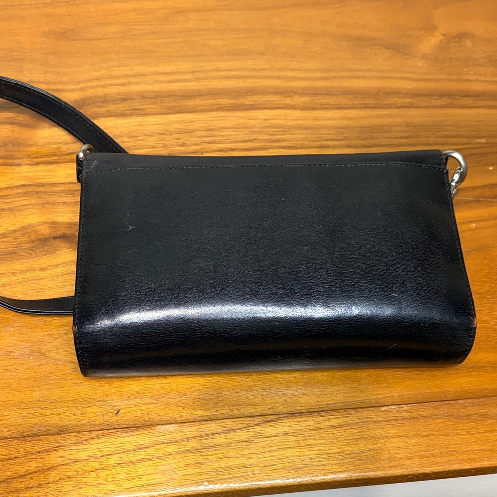 HOBO Black Leather Crossbody Wallet - Picture 10 of 12